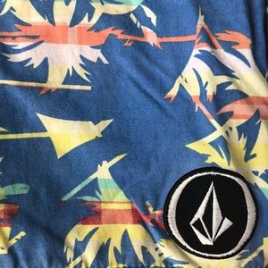 VOLCOM Board shorts (Sz 29)